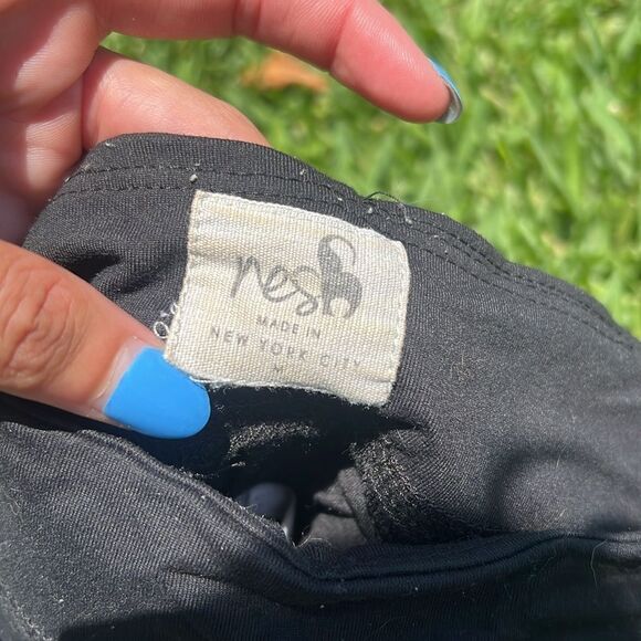 NESH Made in NYC Black Leggings - Activewear Ankle Length - LIKE NEW - Picture 3 of 3
